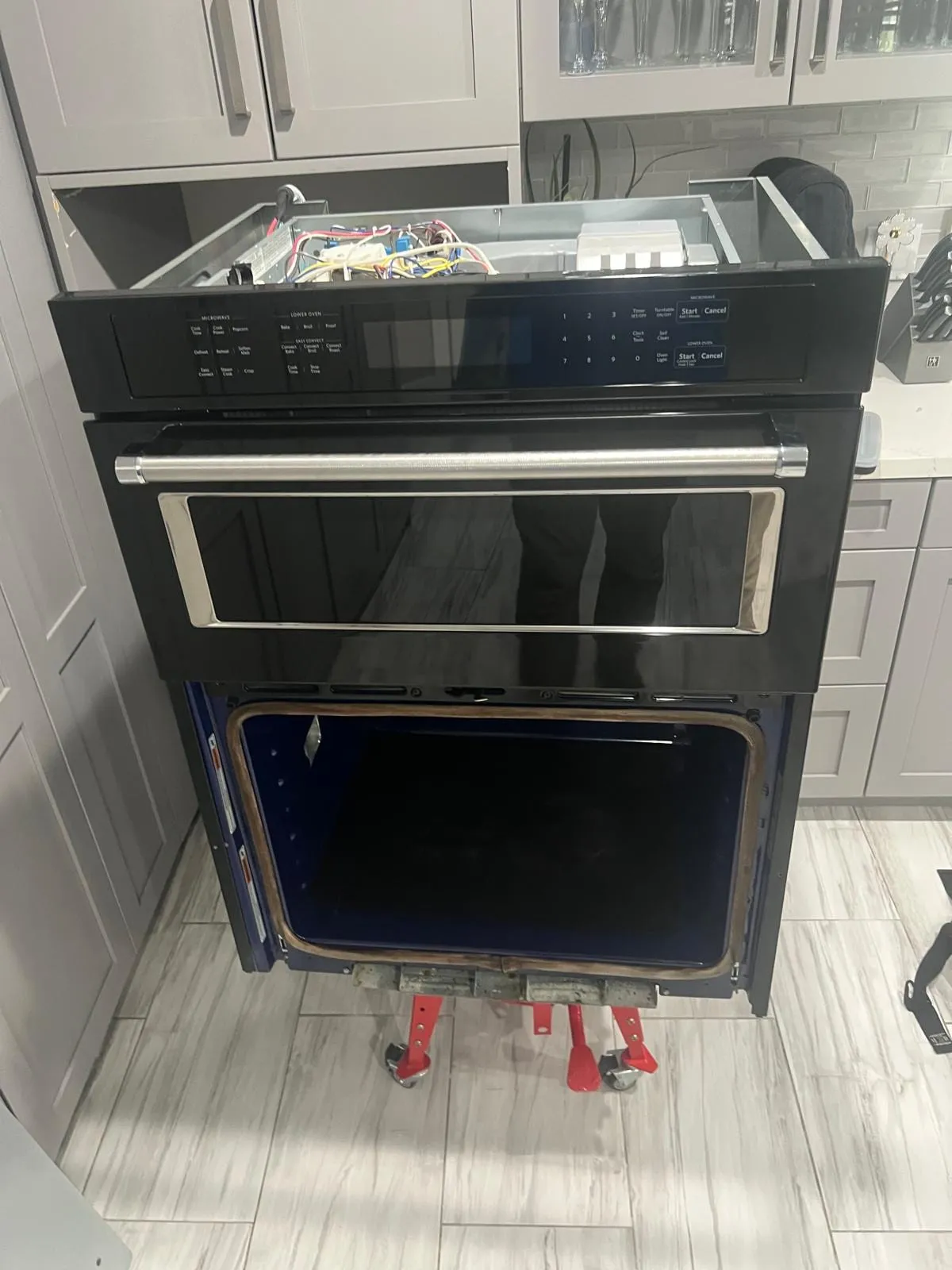 Built-in oven and microwave repair, by an Optimal Appliance technician